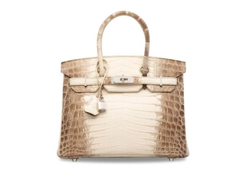 Chiếc túi Hermes Birkin được đánh giá là một trong những chiếc túi xách đắt tiền nhất thế giới khi được bán đấu giá lên đến 380.000 USD (hơn 8 tỷ đồng).